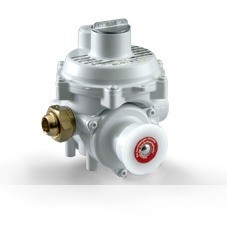 Medium pressure regulators